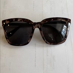Diff Eyewear Sunglasses Bella Tortoise Grey